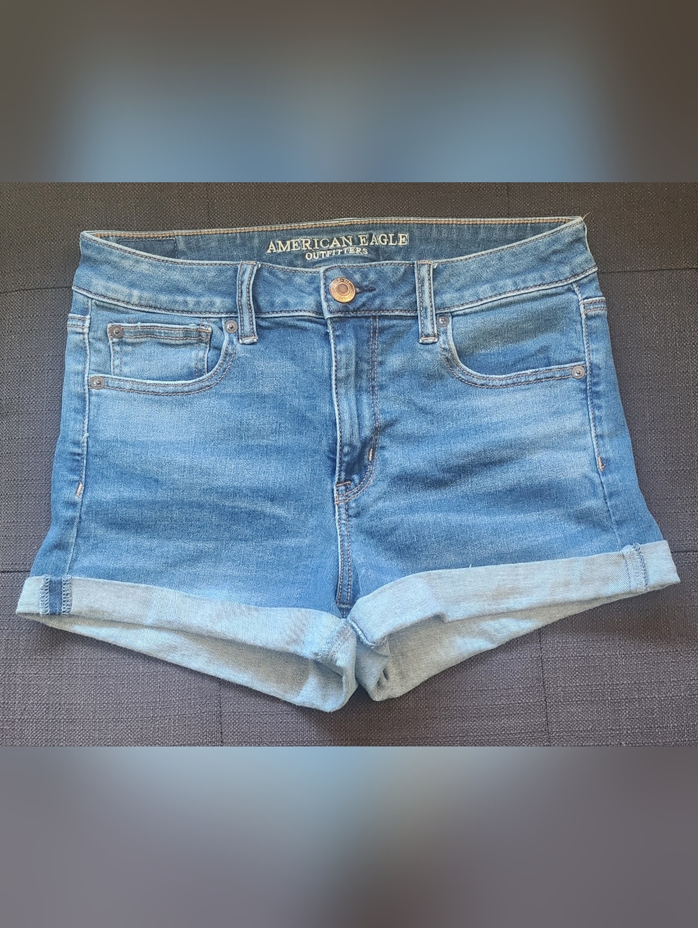 American Eagle Outfitters Blue Denim Cuffed Women's Shorts Size 10 - Picture 4 of 12